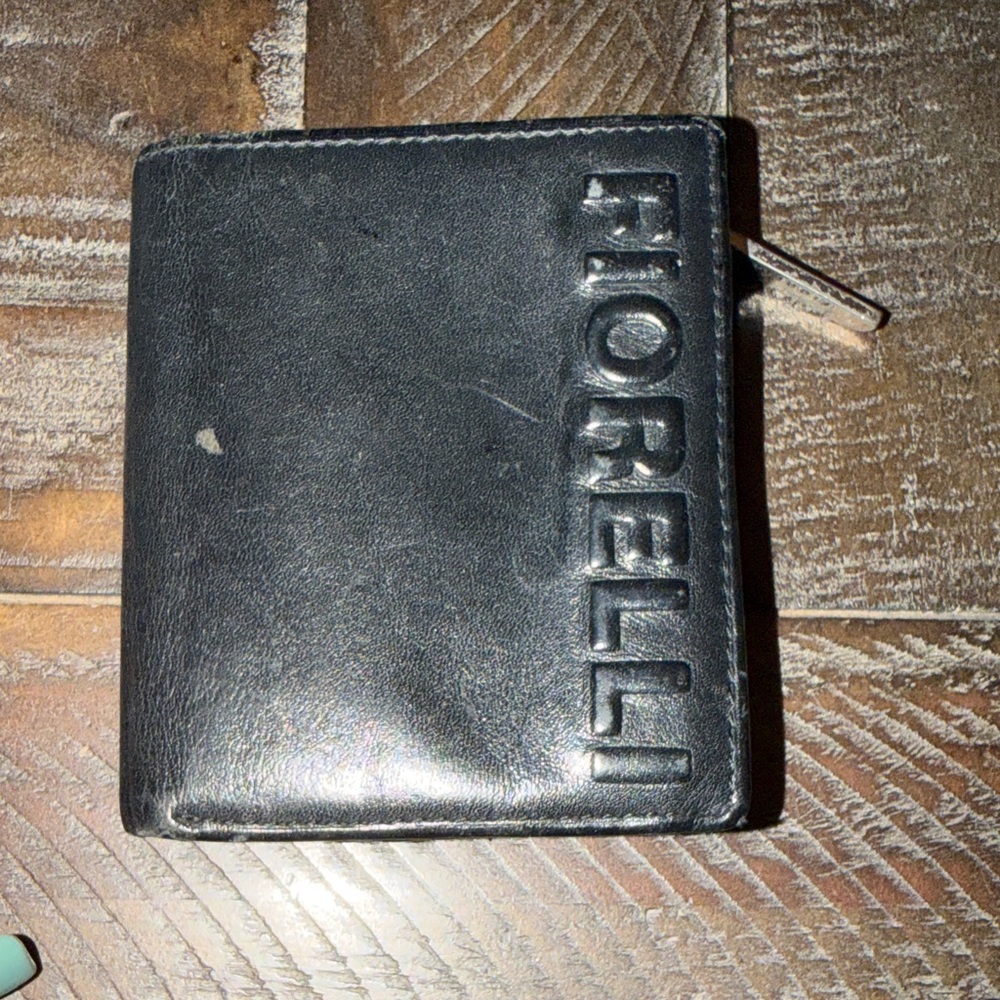 Fiorelli Men's Black Zip Wallet